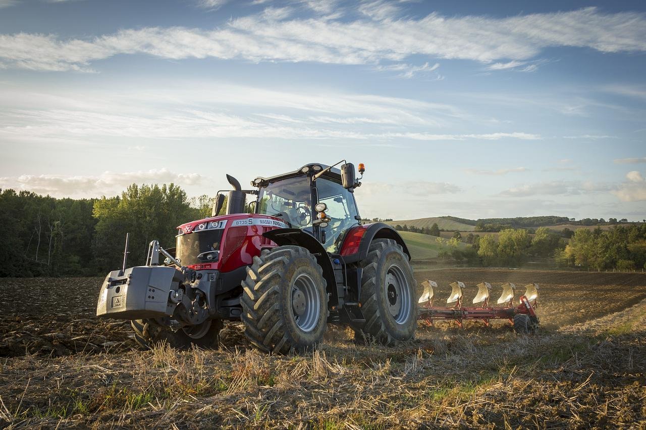 MF traktor foto 5 MF traktor foto 5